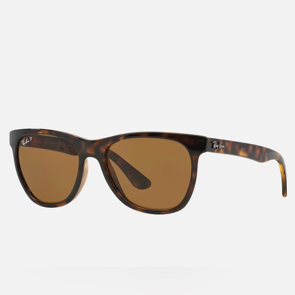 RayBan Wayfarer RB4184 Sunglasses NWT